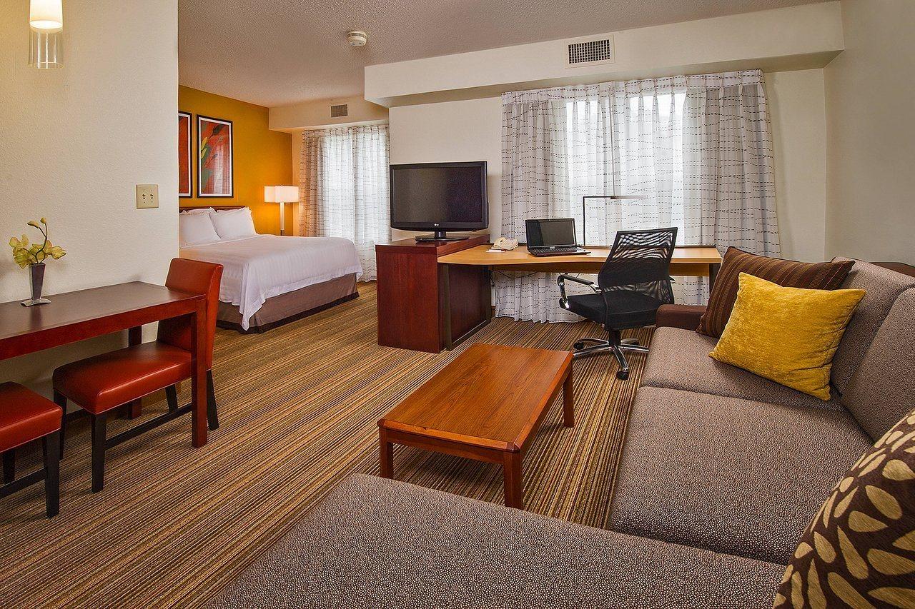 Sonesta Es Suites Raleigh Cary Bagian luar foto