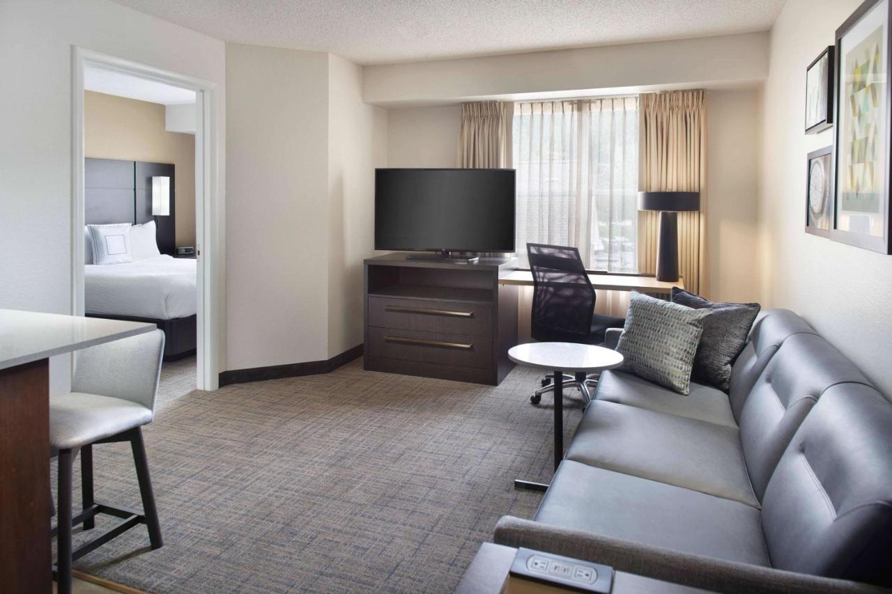 Sonesta Es Suites Raleigh Cary Bagian luar foto