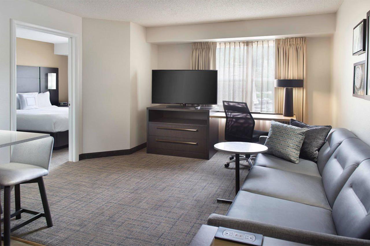 Sonesta Es Suites Raleigh Cary Bagian luar foto
