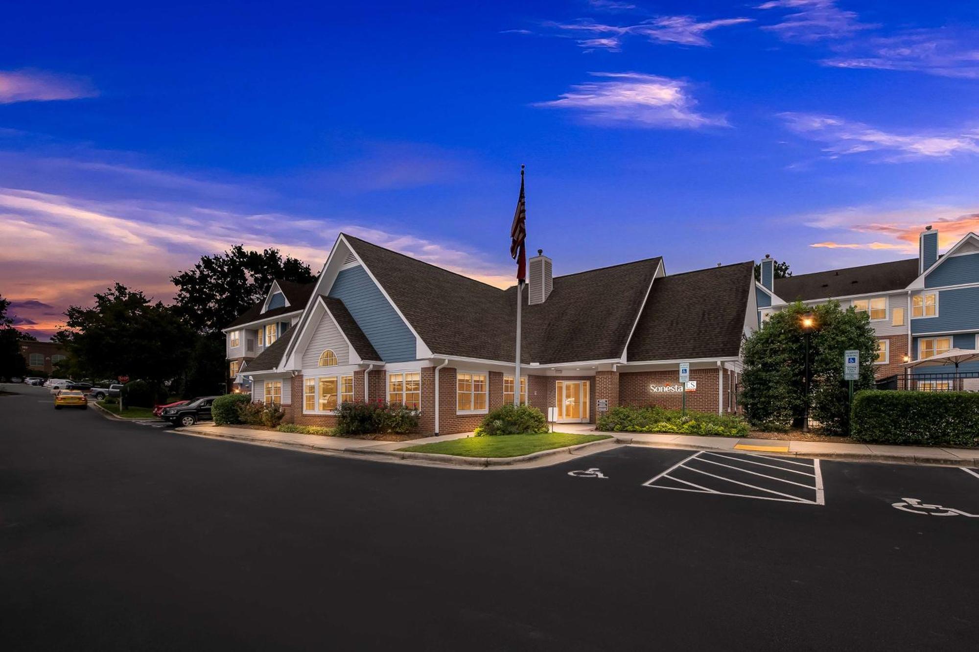 Sonesta Es Suites Raleigh Cary Bagian luar foto
