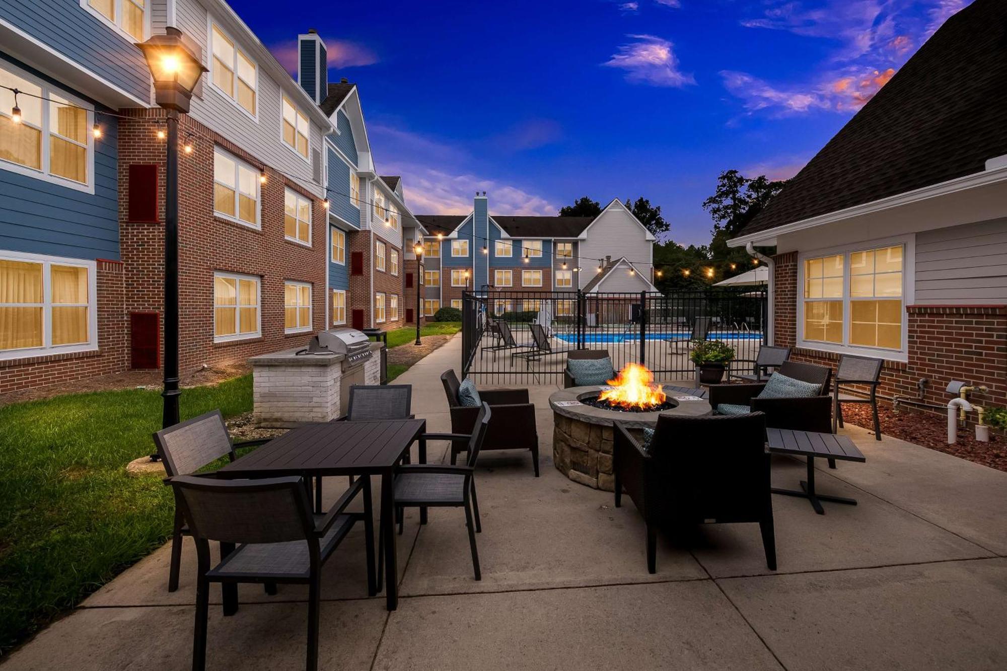 Sonesta Es Suites Raleigh Cary Bagian luar foto